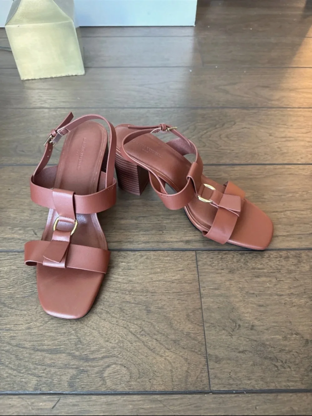 NWOT Banana Republic Brown Block Heel Slingback Sandals